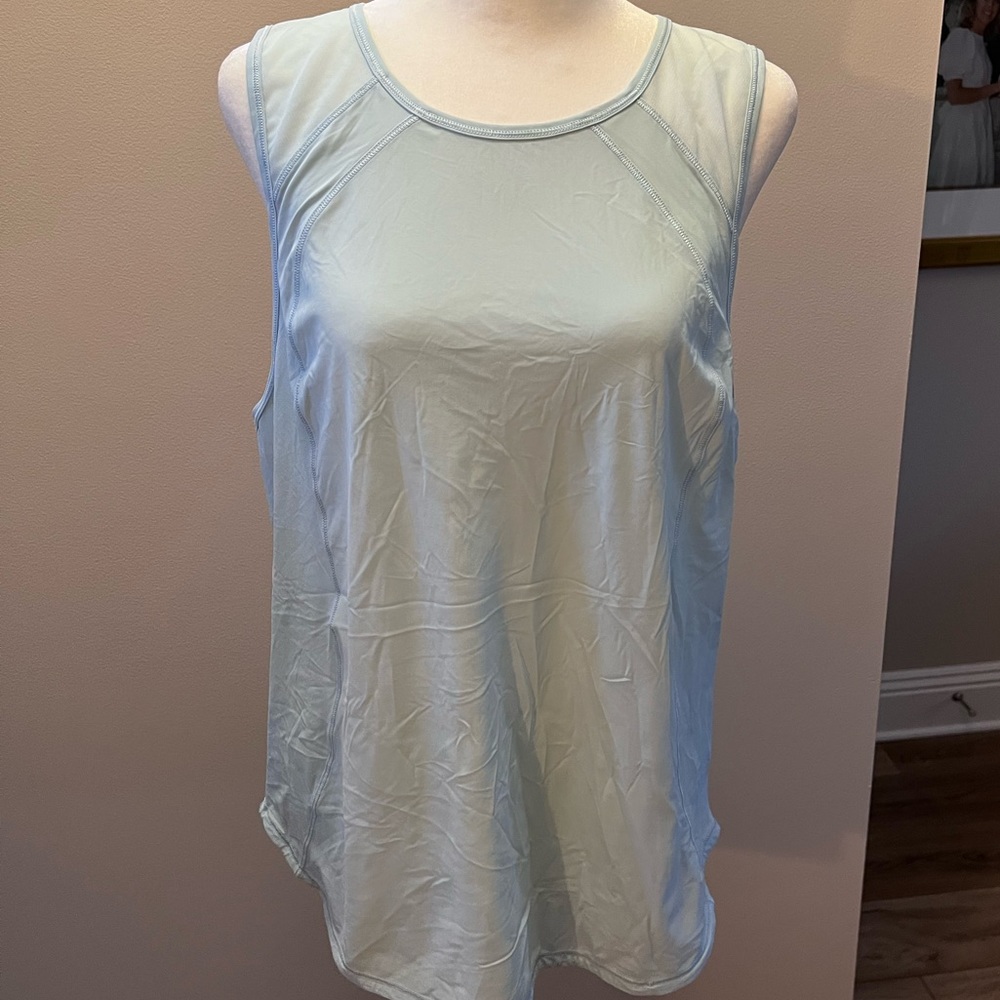 Lululemon tank
